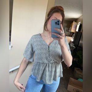 Sienna Sky business casual top